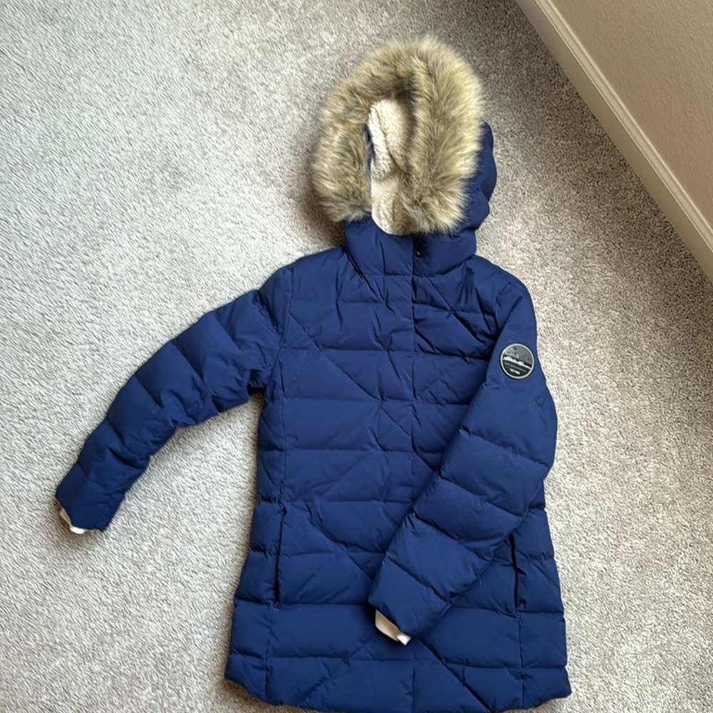 Girl’s puffer coat